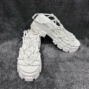 Circus NY by Sam Edelman Women's Greyson Platform Sandals in white size 7M